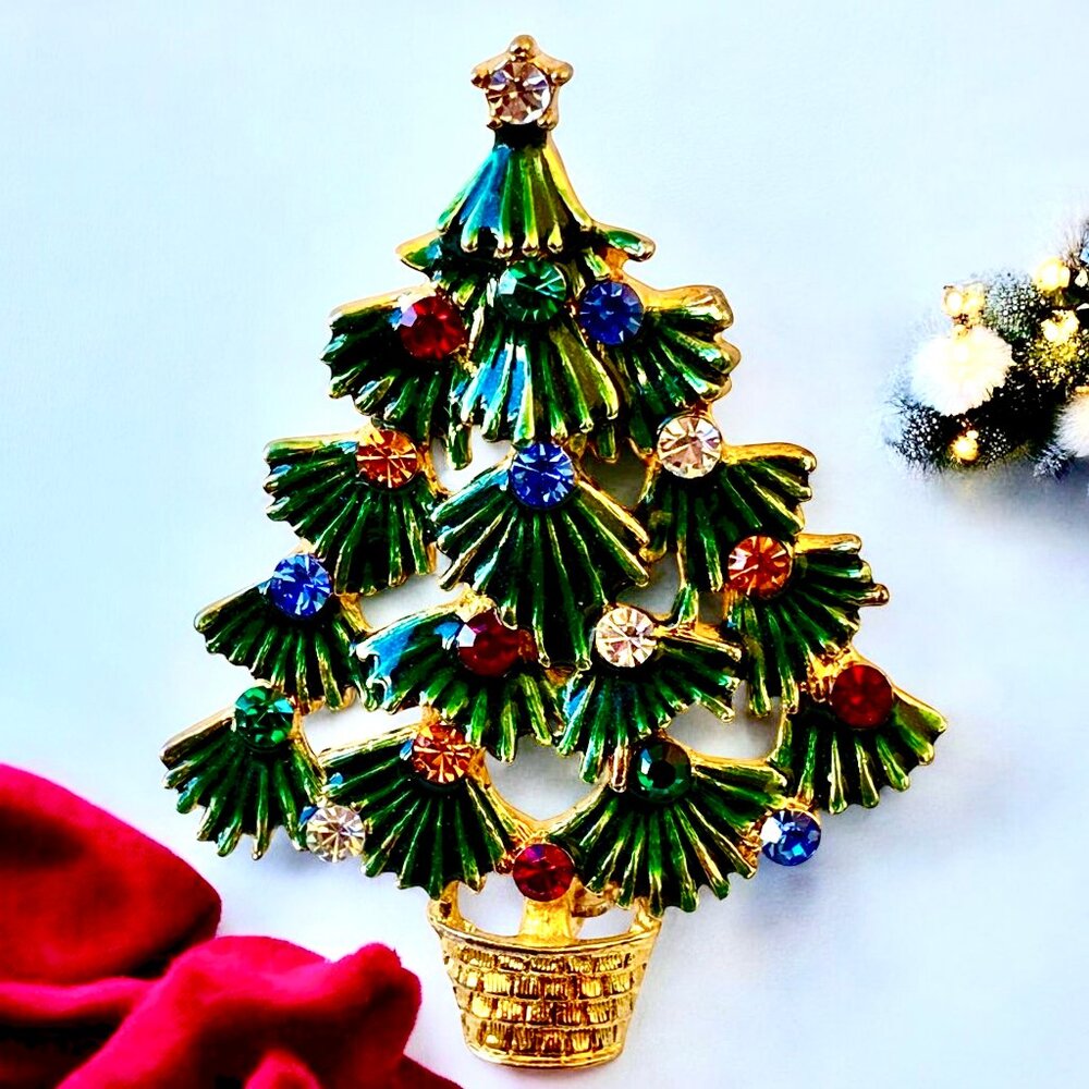 EISENBERG ICE Vintage Christmas Tree Brooch Green Enamel & Rhinestones Signed